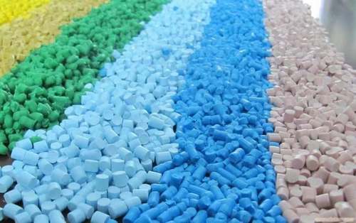 أحدث حالة شركة حول تطبيق وطلب البلاستيك في صناعة السيارات الكهربائية